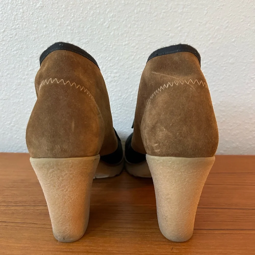 Anthropologie Jasper & Jeera Yuma Duo-Tone Brown/Black Suede Casual Booties - Picture 5 of 6